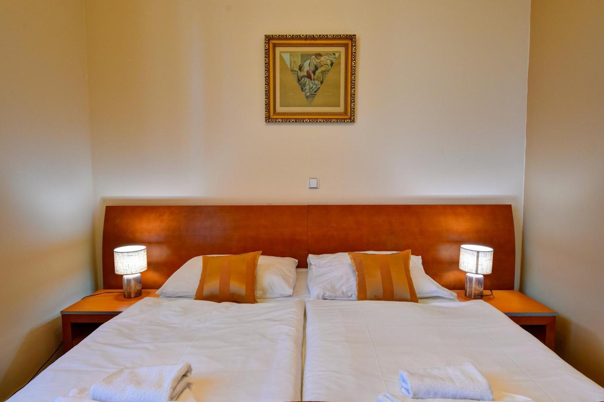 Zamek Krtiny Hotel Exterior photo