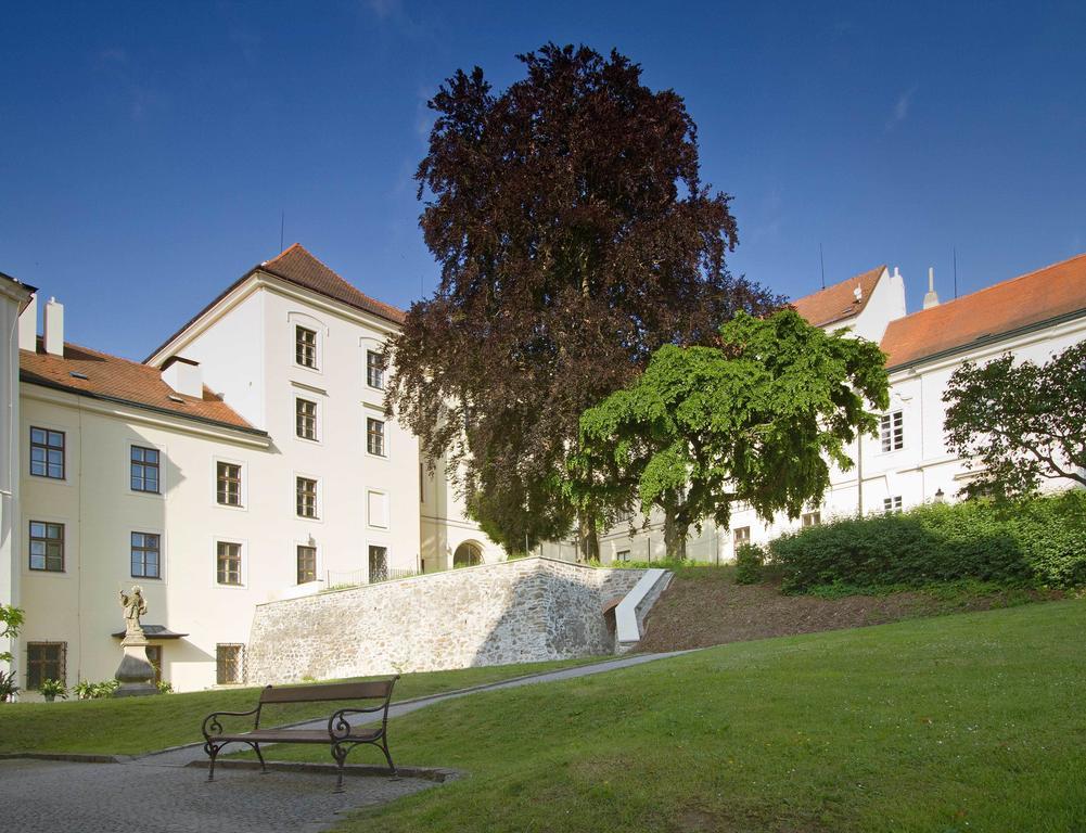 Zamek Krtiny Hotel Exterior photo